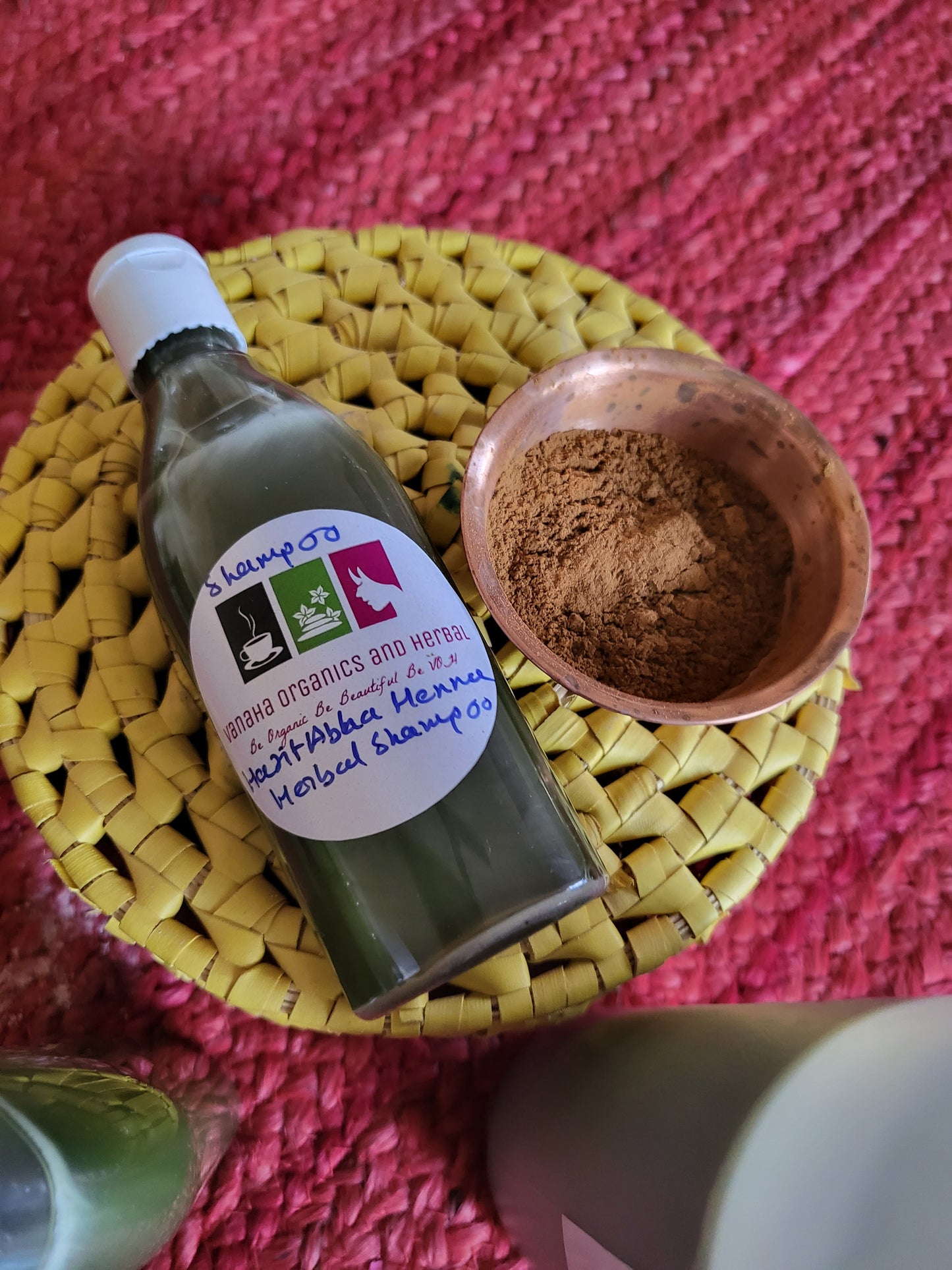 Harit Abha Henna shampoo