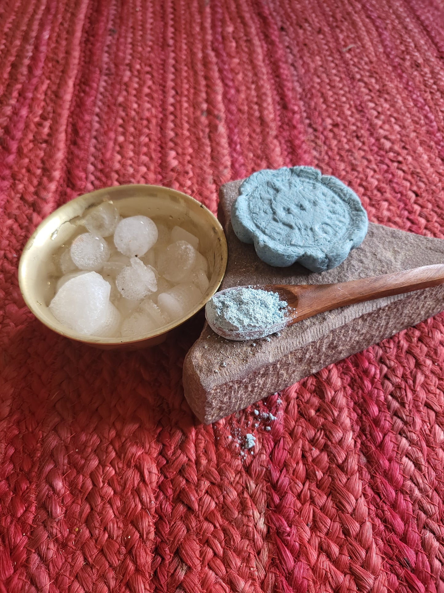 Serbian Blue Clay Peppermint Icy Shampoo Bar
