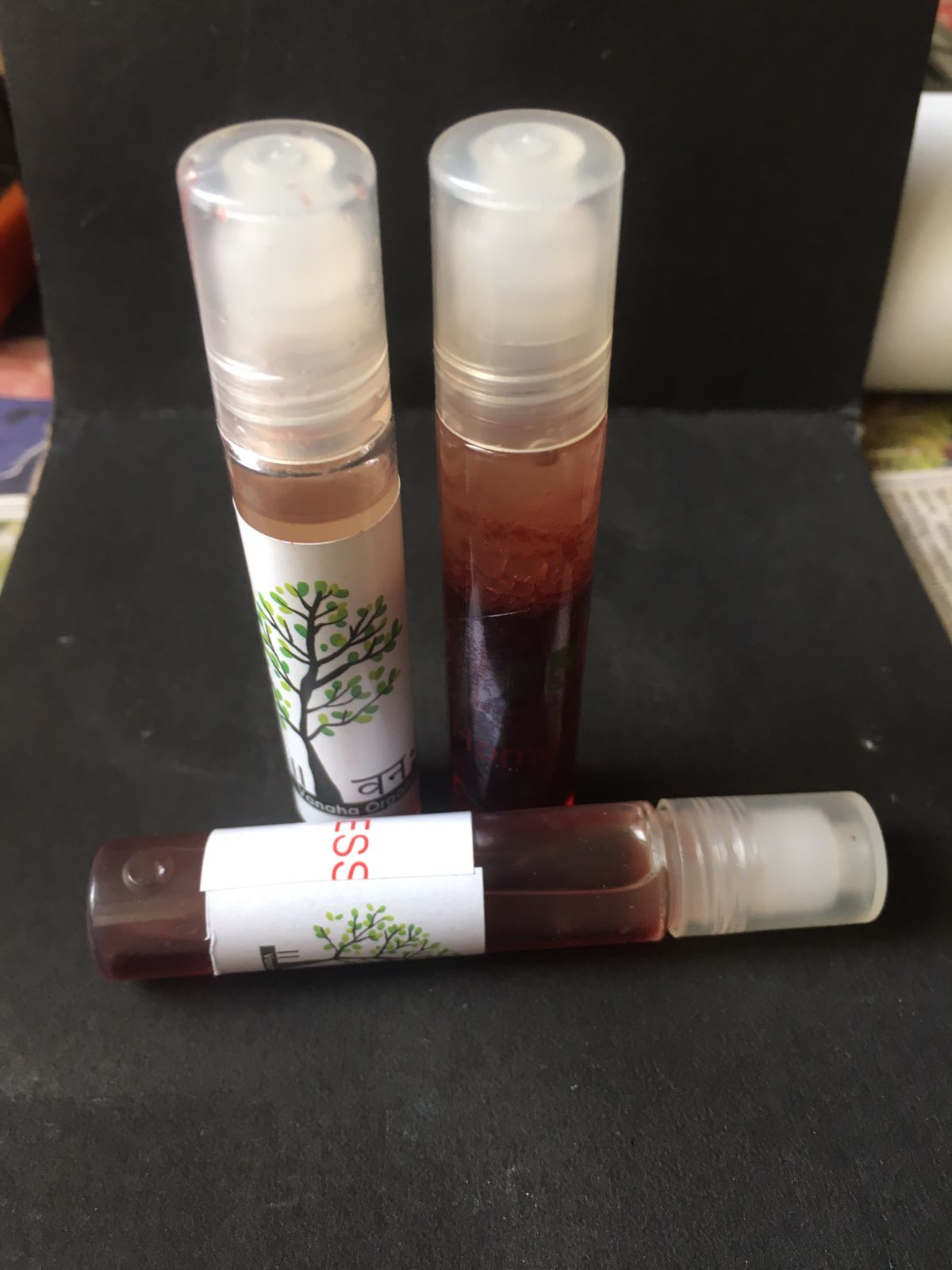 Red wine Yarrow Acne Nectar