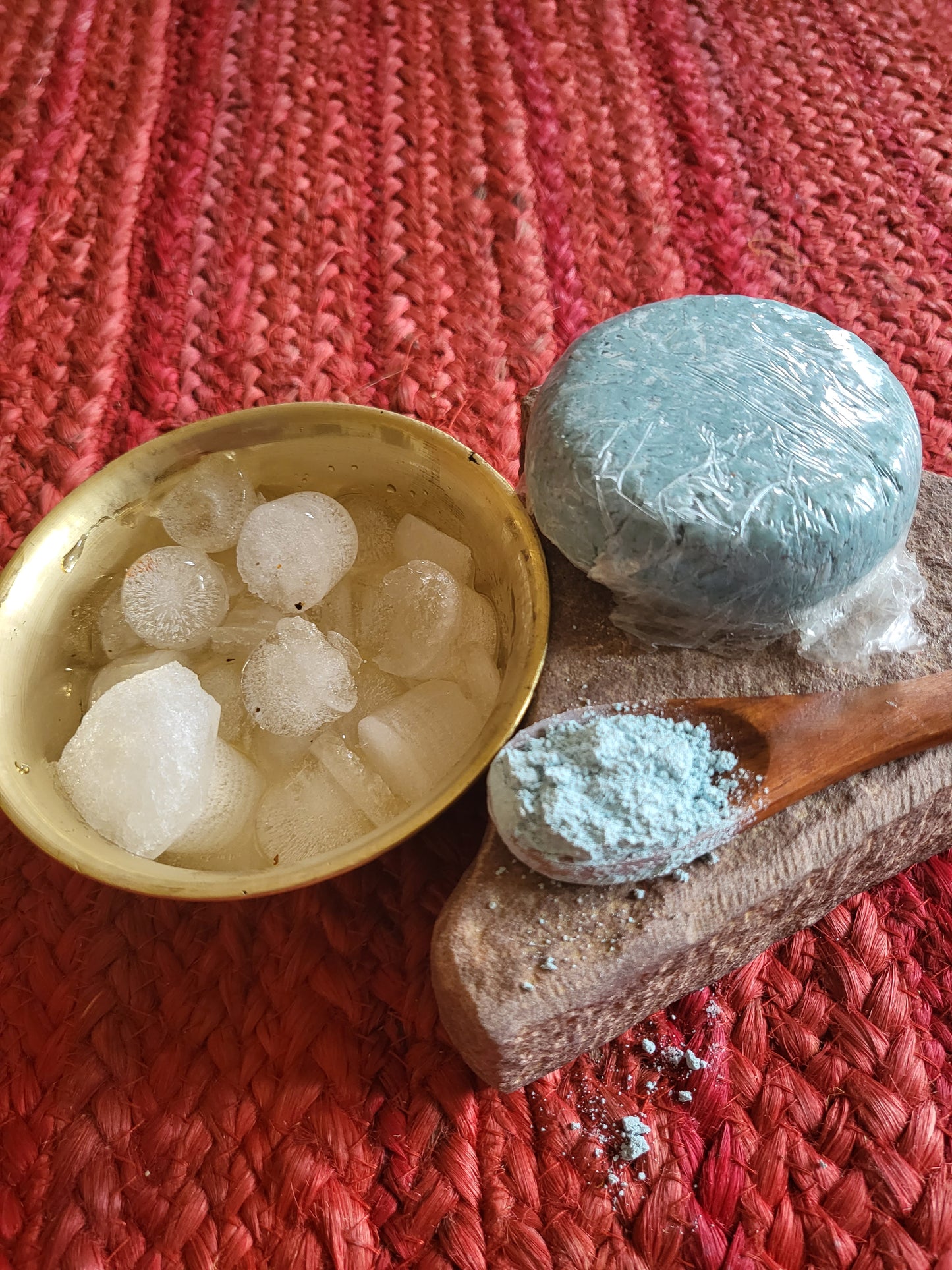 Serbian Blue Clay Peppermint Icy Shampoo Bar